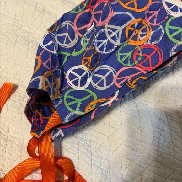 4 scrub caps peace love rainbows elephants - Picture 3 of 8